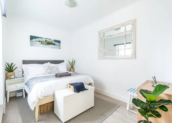 Dalebrook Cottage By Open Home